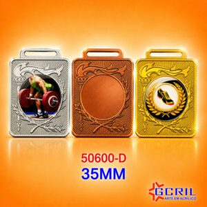 medalha em metal retangular 45mm