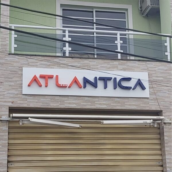 FACHADA COM LED
