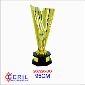 troféu metálico