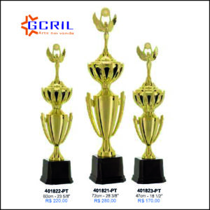 troféu metálico